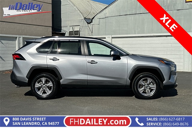 2022 Toyota RAV4 XLE