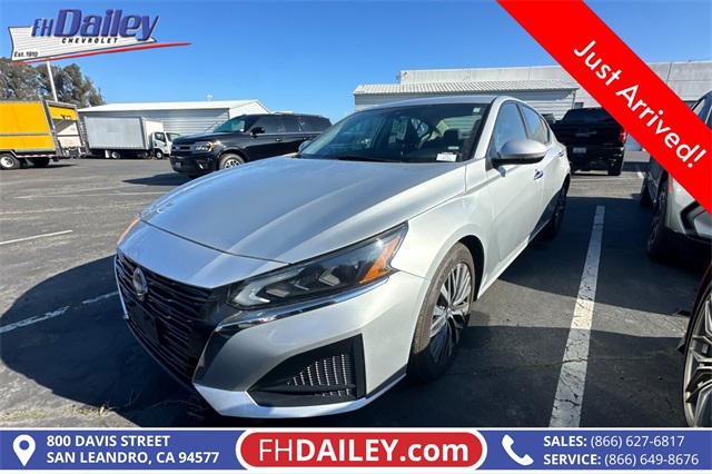 2023 Nissan Altima 2.5 SV